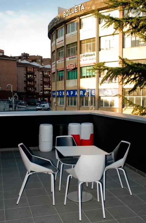 Bbk Bilbao Good Hostel Exteriör bild