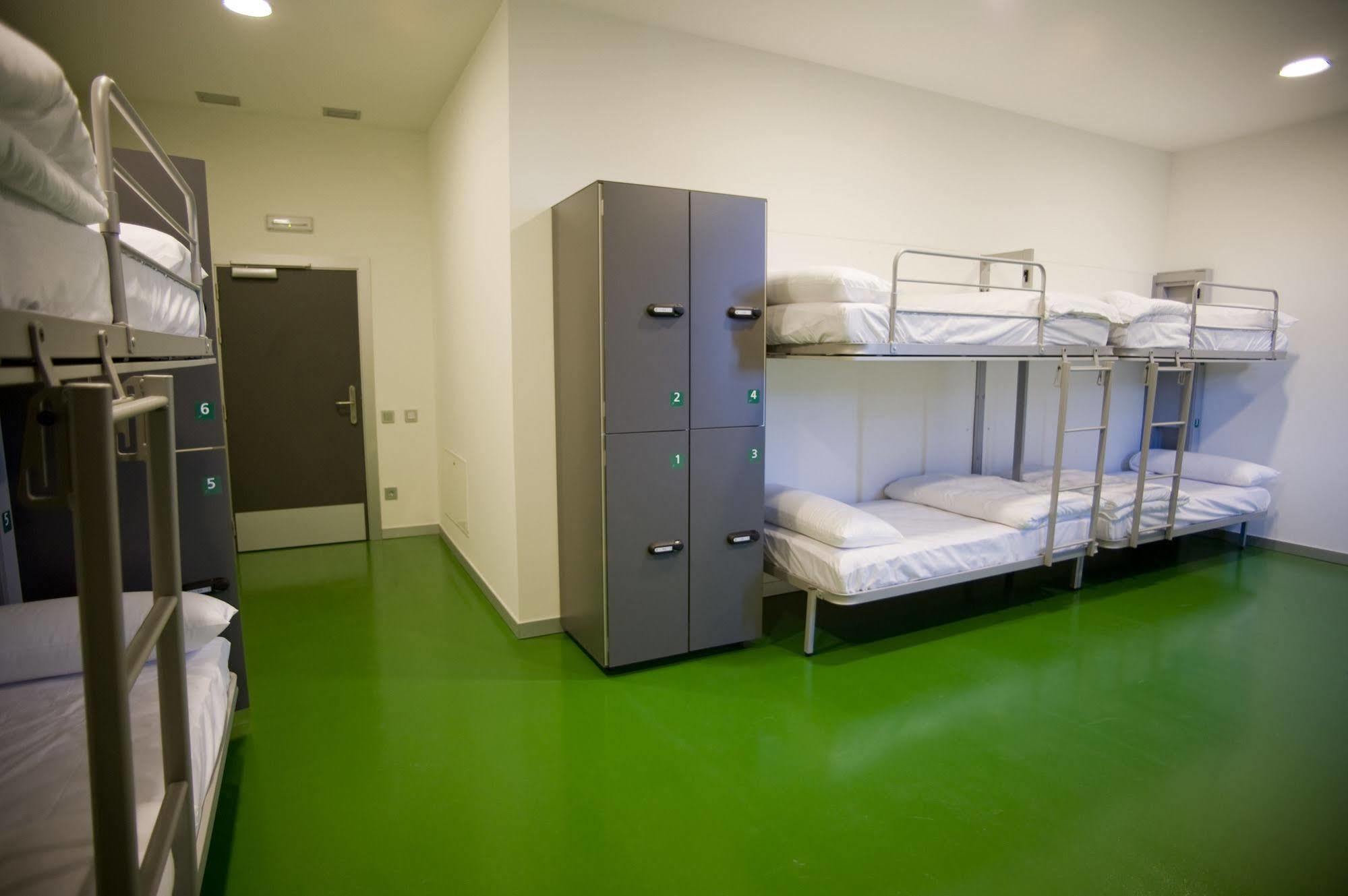 Bbk Bilbao Good Hostel Exteriör bild